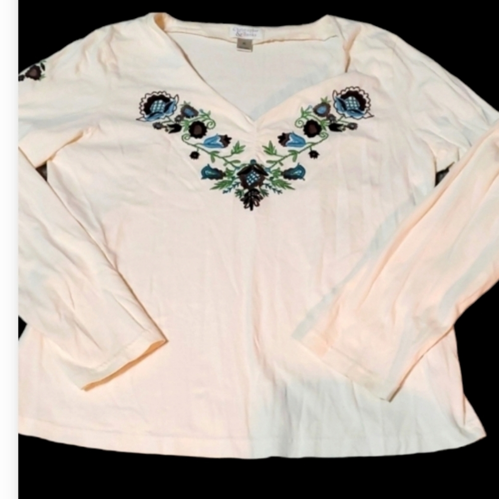 Xl Christopher and banks embroidered cream top